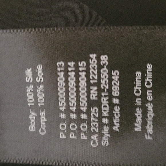 Babaton(Aritzia)100% Silk blouse size small - Picture 5 of 8